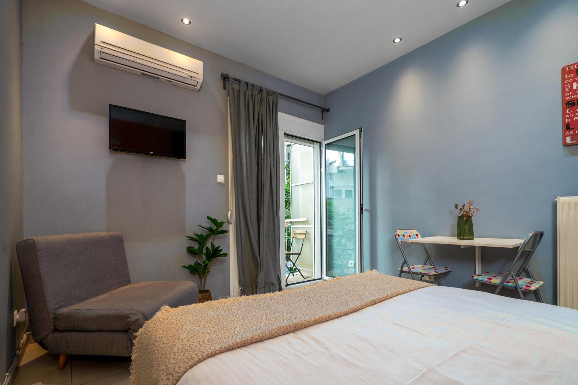 Ideally Located Apartment In Central Atene Esterno foto