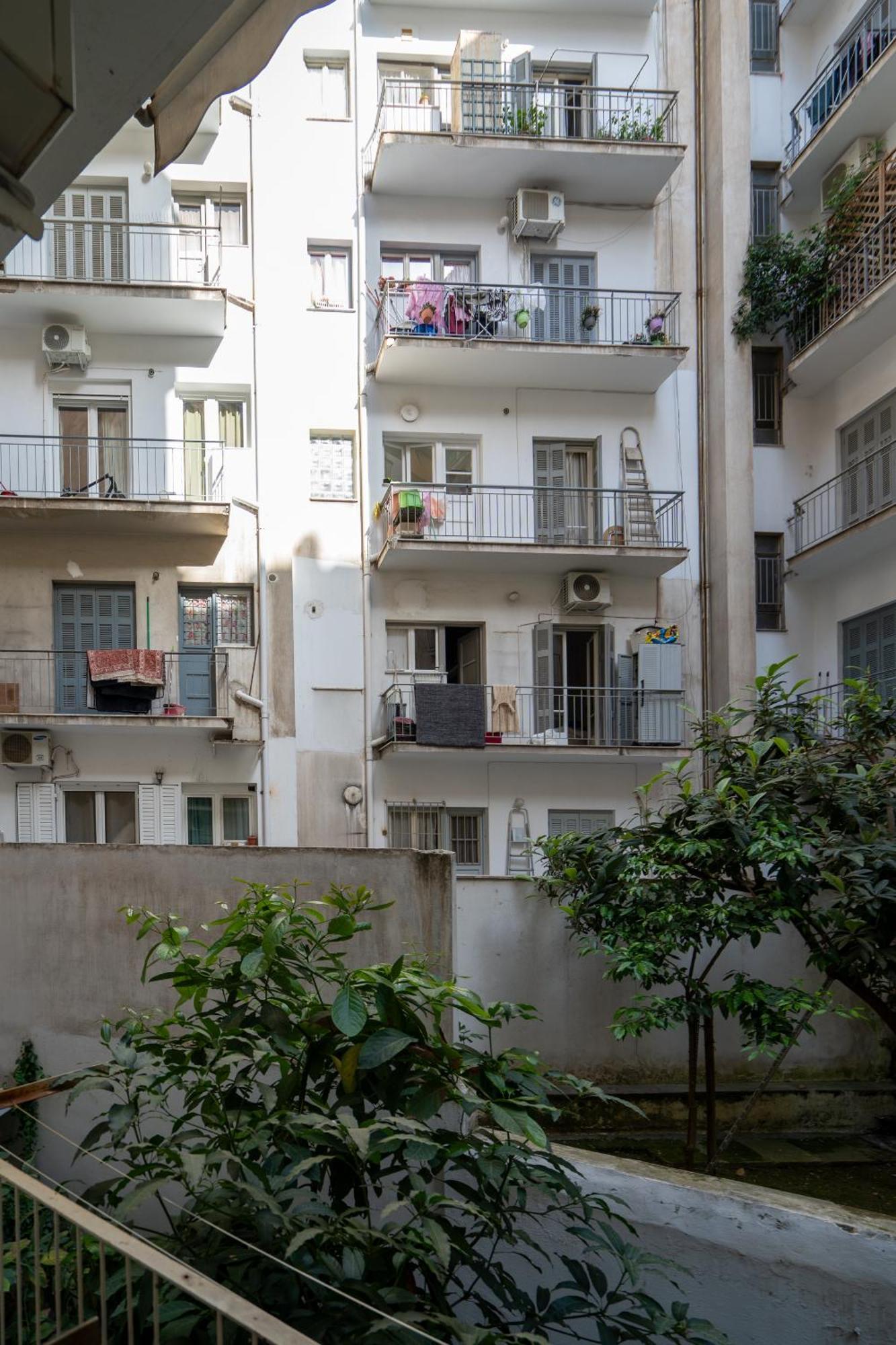 Ideally Located Apartment In Central Atene Esterno foto